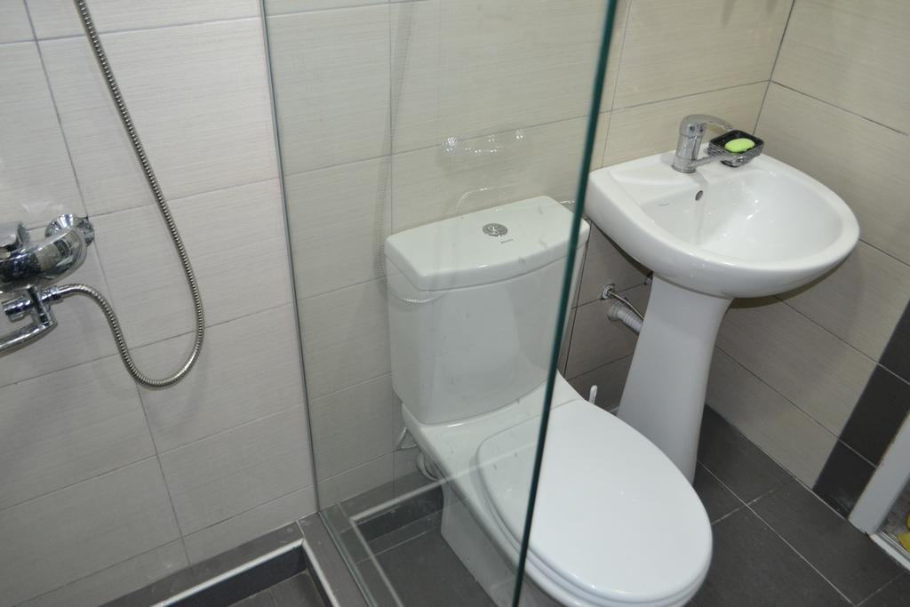 Apartment Near The Beach Batumi-Gonio Esterno foto