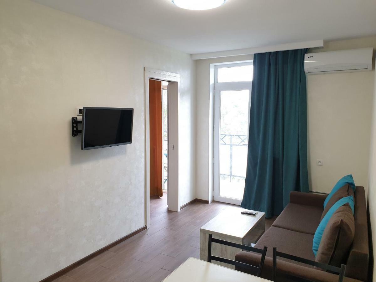 Apartment Near The Beach Batumi-Gonio Esterno foto