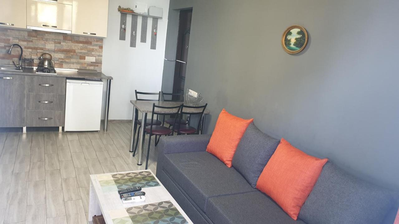 Apartment Near The Beach Batumi-Gonio Esterno foto